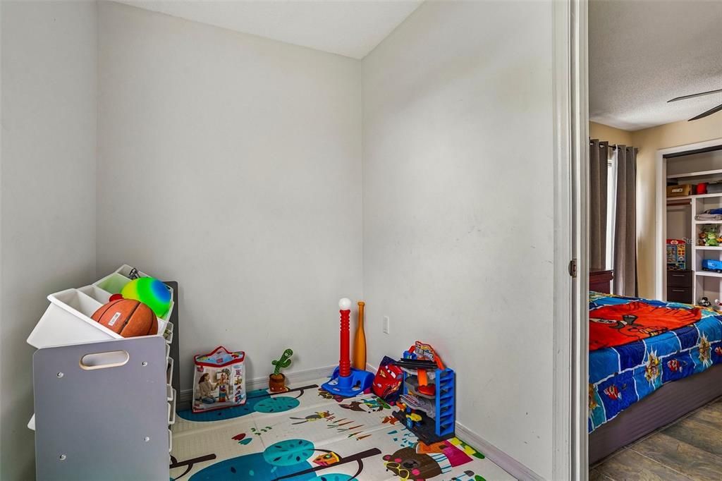 En Venta: $400,000 (4 camas, 4 baños, 2459 Pies cuadrados)