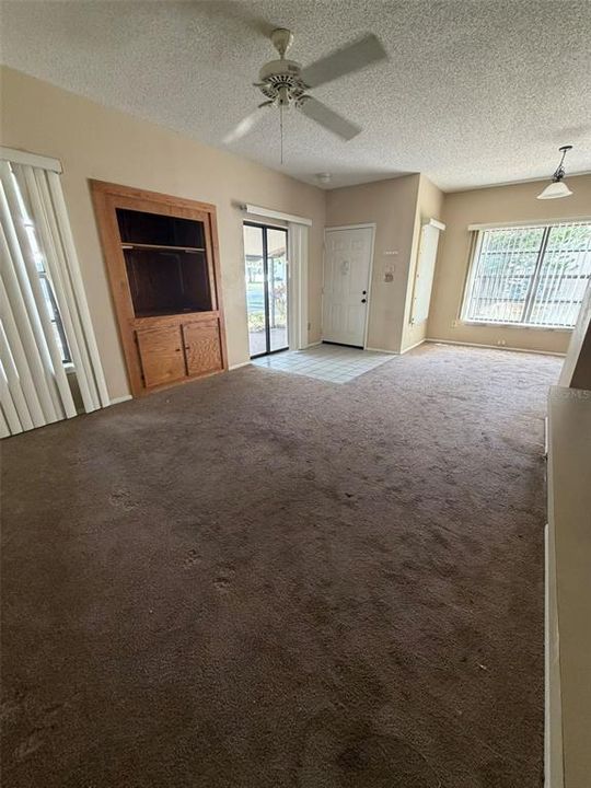 For Rent: $1,750 (2 beds, 1 baths, 1100 Square Feet)