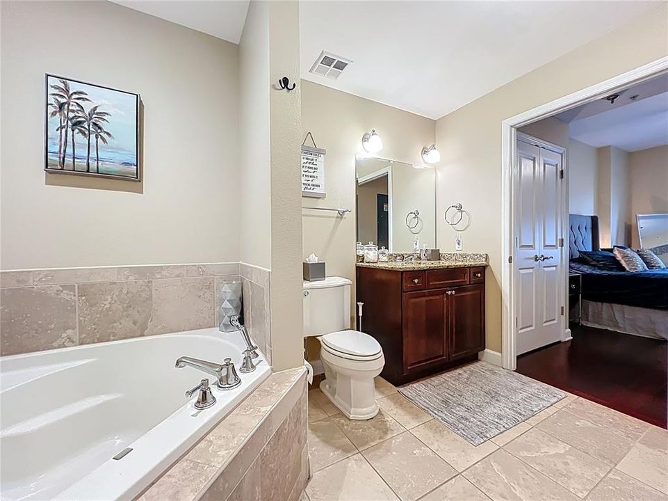 En Venta: $339,000 (1 camas, 1 baños, 914 Pies cuadrados)