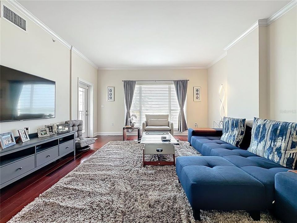 En Venta: $339,000 (1 camas, 1 baños, 914 Pies cuadrados)