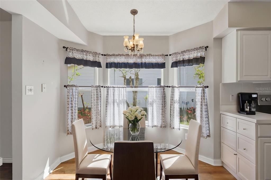 Activo con contrato: $239,000 (2 camas, 2 baños, 1456 Pies cuadrados)