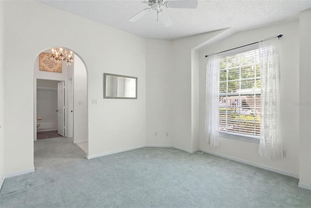 Activo con contrato: $239,000 (2 camas, 2 baños, 1456 Pies cuadrados)