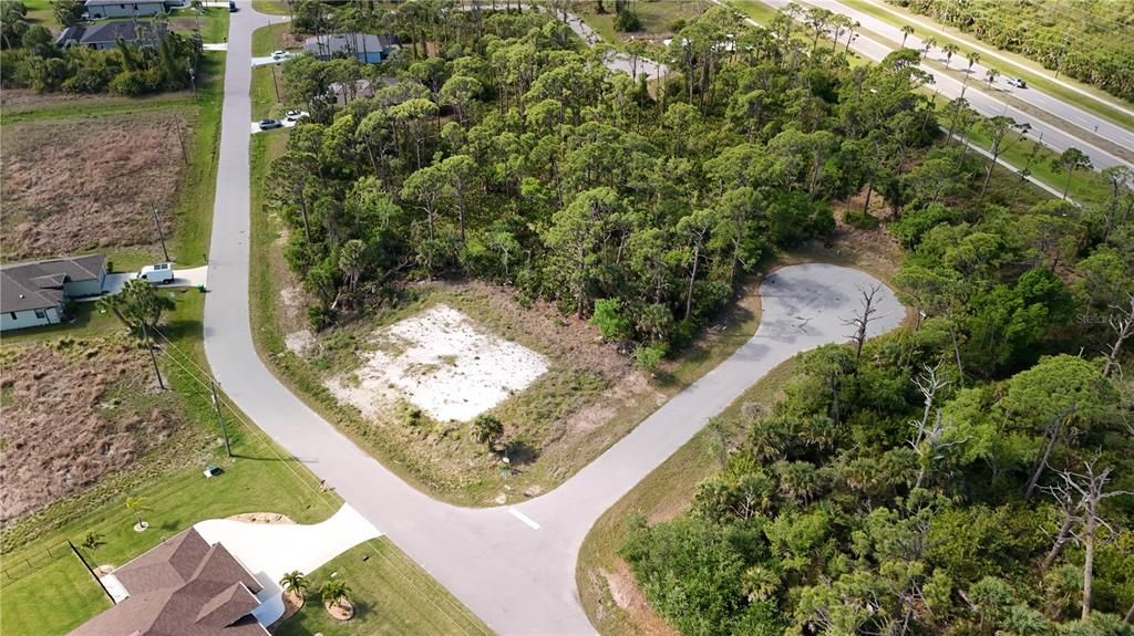 На продажу: $21,000 (0.17 acres)