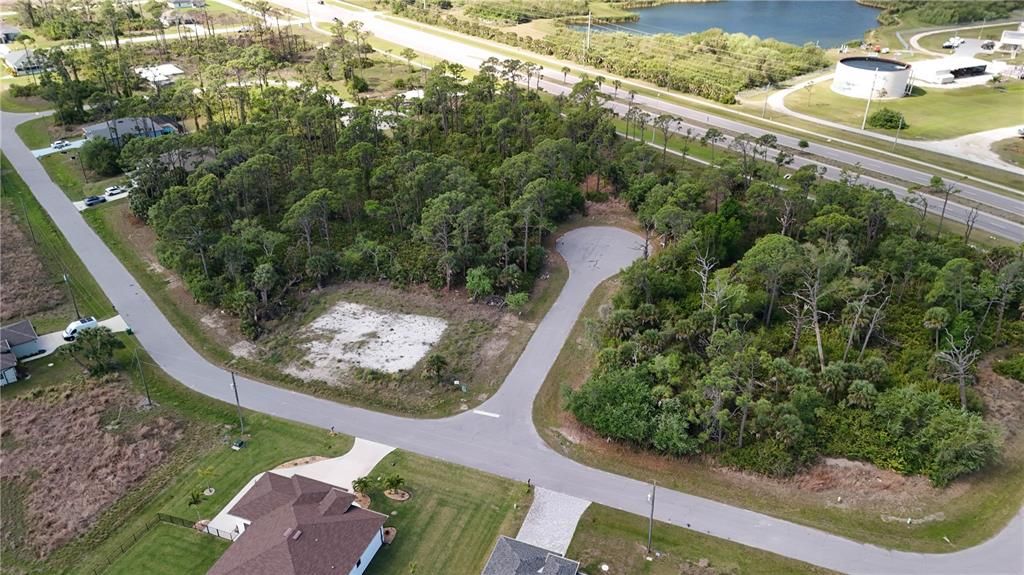На продажу: $21,000 (0.17 acres)