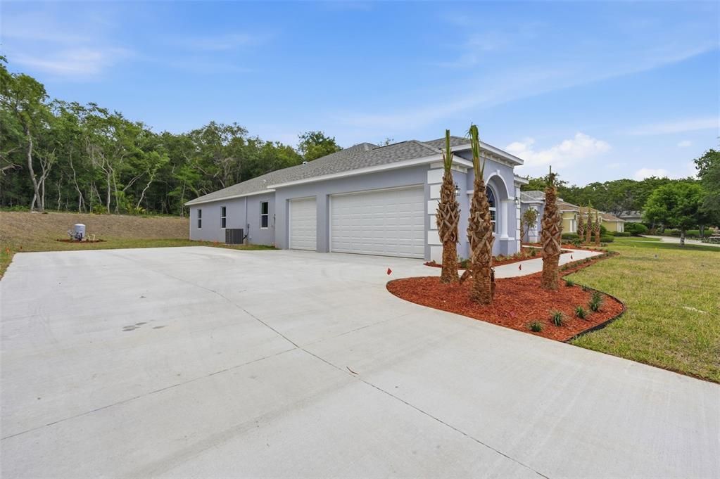 For Sale: $893,000 (4 beds, 3 baths, 3521 Square Feet)