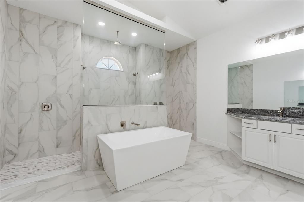 For Sale: $893,000 (4 beds, 3 baths, 3521 Square Feet)