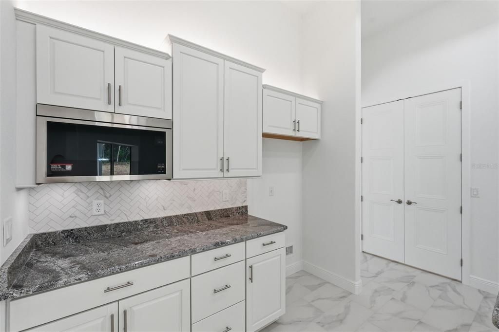 For Sale: $893,000 (4 beds, 3 baths, 3521 Square Feet)