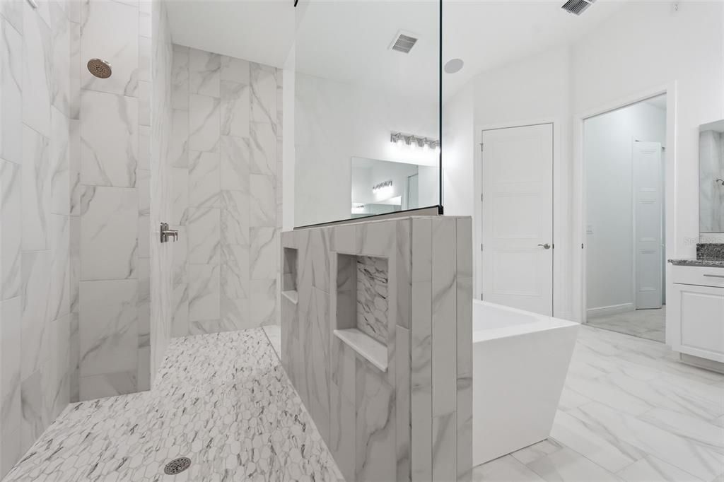 For Sale: $893,000 (4 beds, 3 baths, 3521 Square Feet)