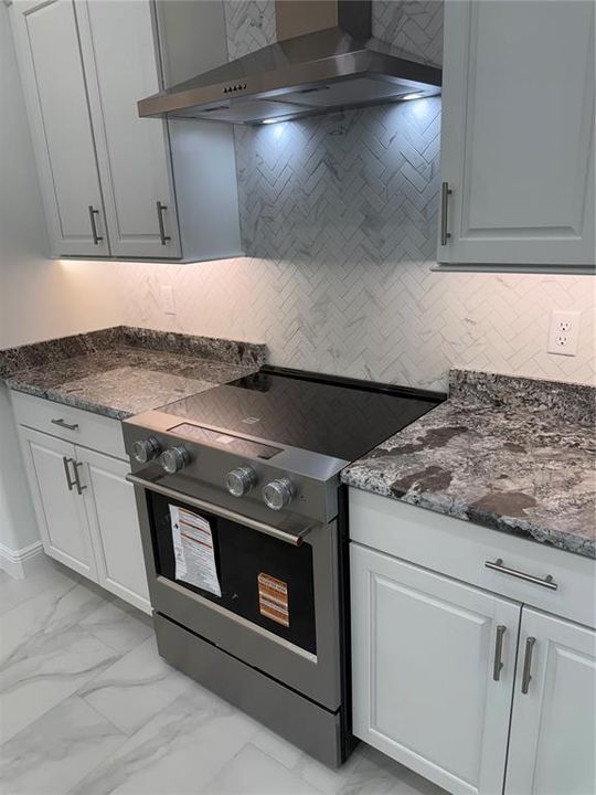 For Sale: $893,000 (4 beds, 3 baths, 3521 Square Feet)