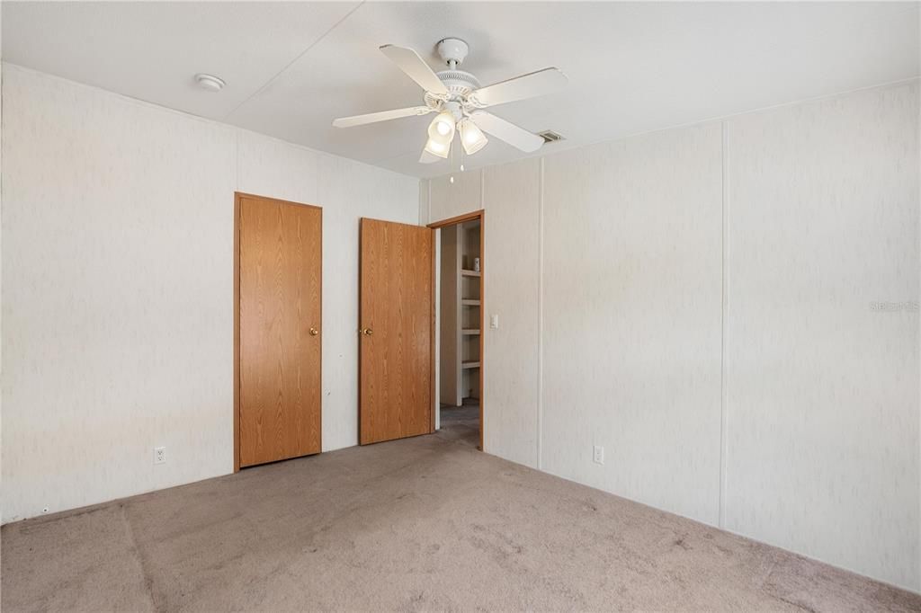 For Sale: $149,000 (3 beds, 2 baths, 1356 Square Feet)