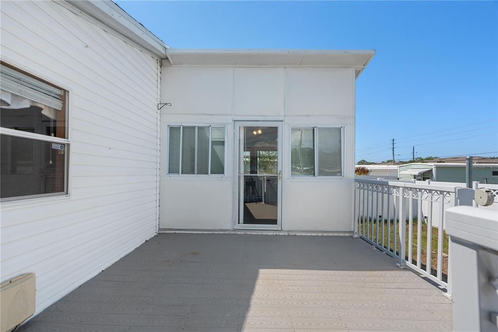 For Sale: $149,000 (3 beds, 2 baths, 1356 Square Feet)