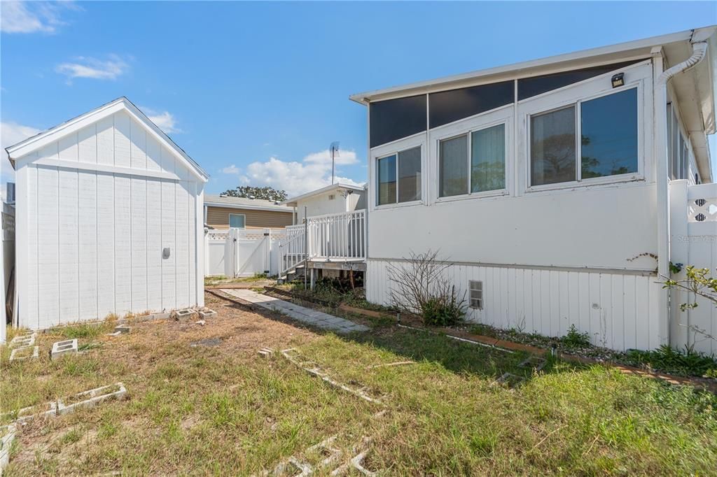 For Sale: $149,000 (3 beds, 2 baths, 1356 Square Feet)