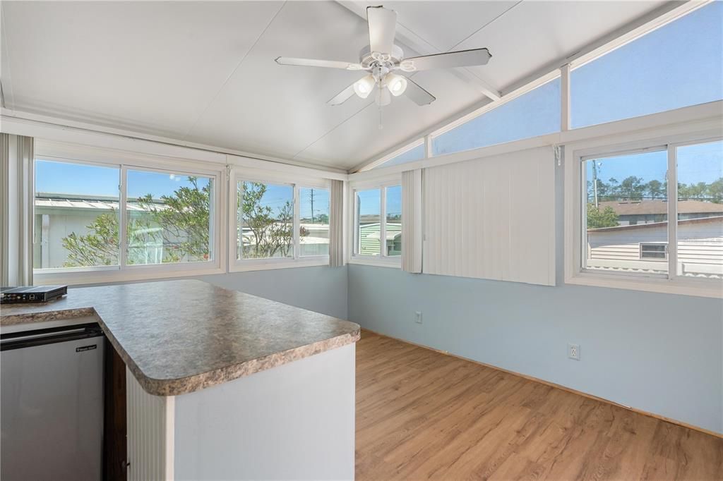 For Sale: $149,000 (3 beds, 2 baths, 1356 Square Feet)