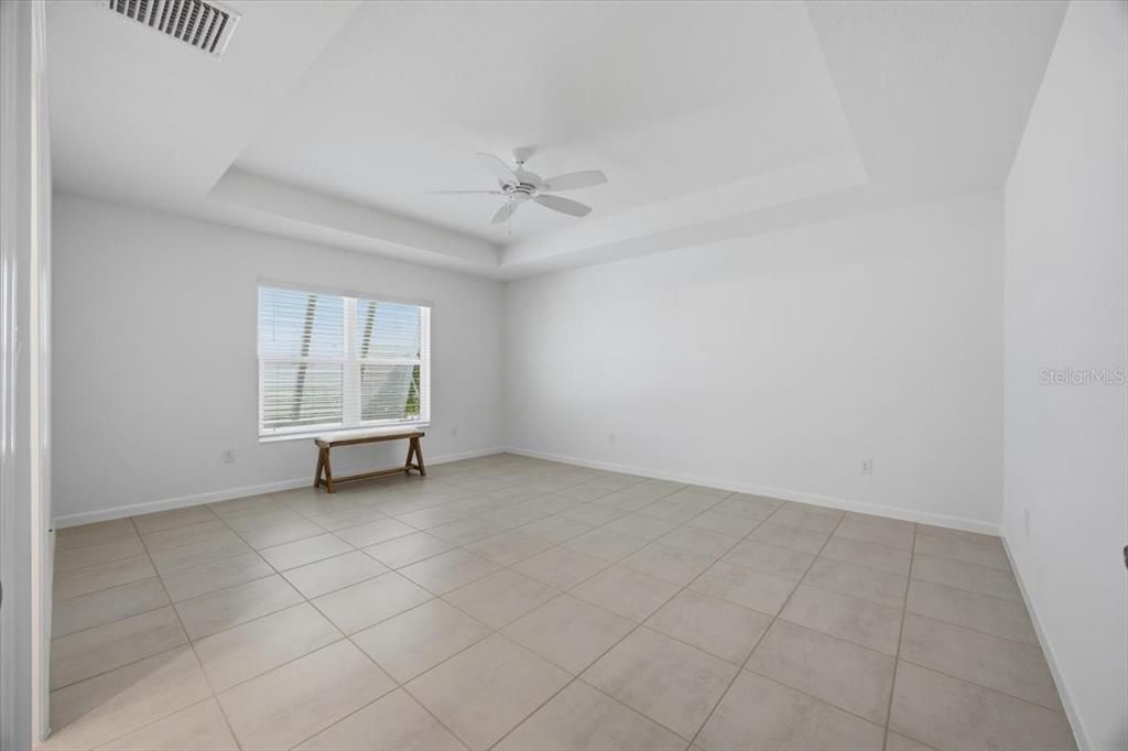 For Sale: $425,000 (3 beds, 2 baths, 1525 Square Feet)