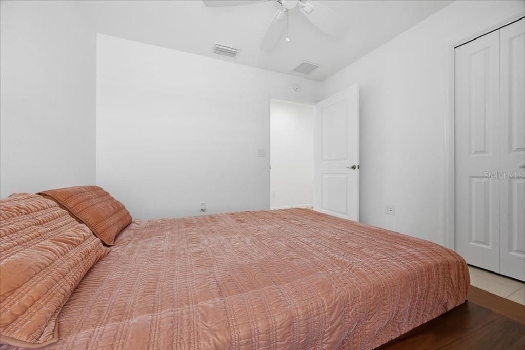 For Sale: $425,000 (3 beds, 2 baths, 1525 Square Feet)