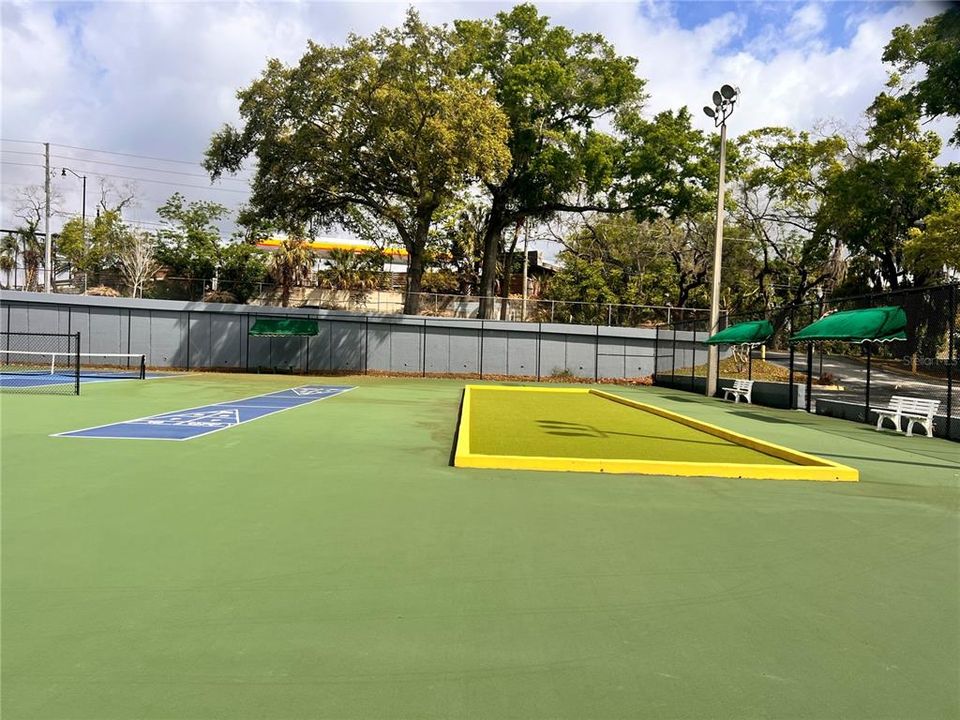 Activo con contrato: $1,775 (3 camas, 2 baños, 1473 Pies cuadrados)