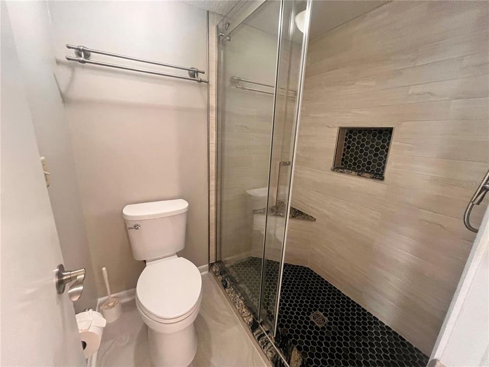 Activo con contrato: $1,775 (3 camas, 2 baños, 1473 Pies cuadrados)