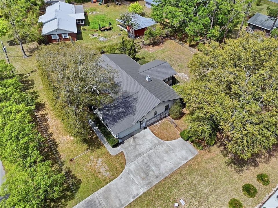 For Sale: $324,900 (3 beds, 2 baths, 2338 Square Feet)