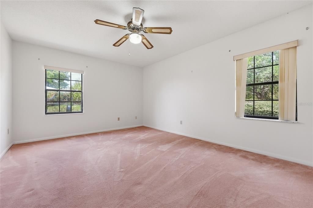 For Sale: $324,900 (3 beds, 2 baths, 2338 Square Feet)