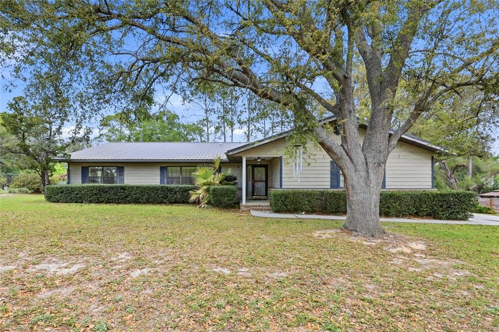 For Sale: $324,900 (3 beds, 2 baths, 2338 Square Feet)