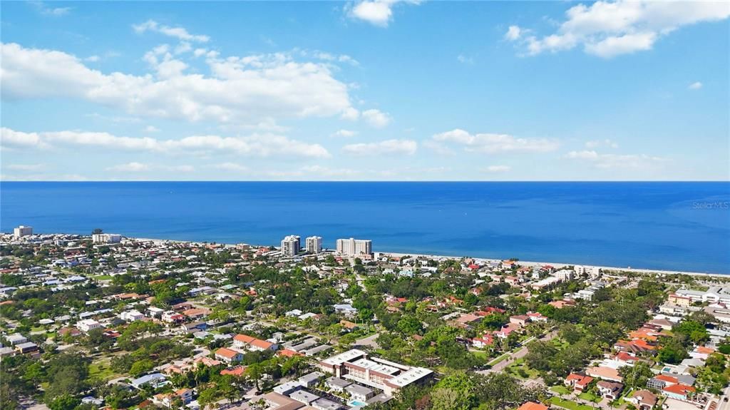 На продажу: $205,000 (2 спален, 2 ванн, 963 Квадратных фут)