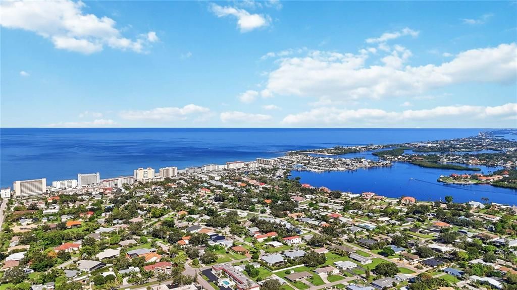 На продажу: $205,000 (2 спален, 2 ванн, 963 Квадратных фут)