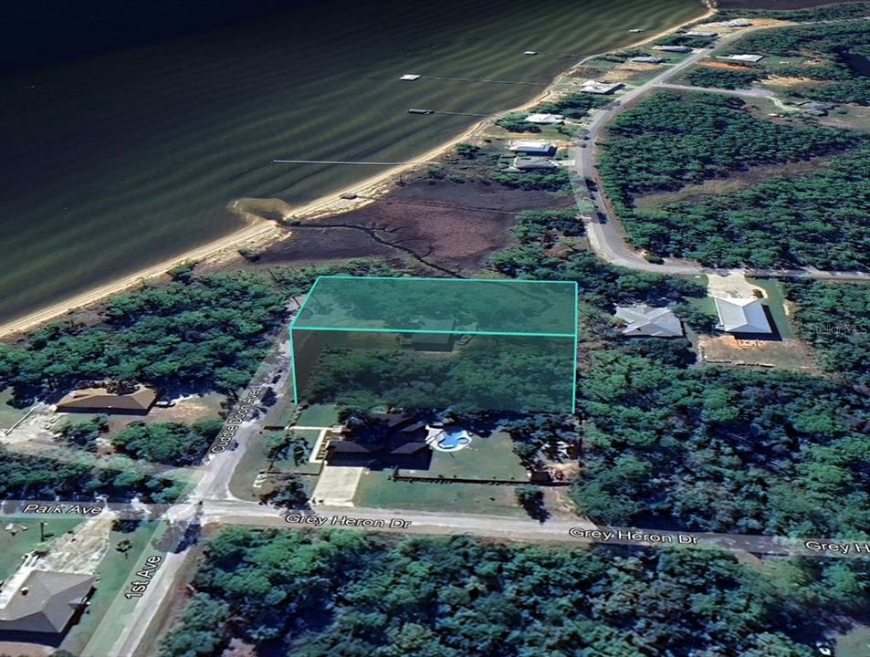 На продажу: $55,000 (0.56 acres)