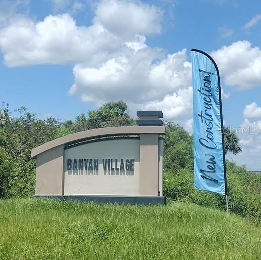 待售: $18,000 (0.26 acres)