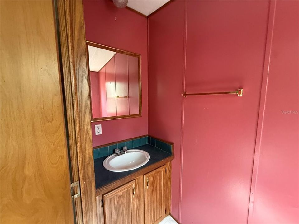 En Venta: $165,000 (3 camas, 2 baños, 2034 Pies cuadrados)