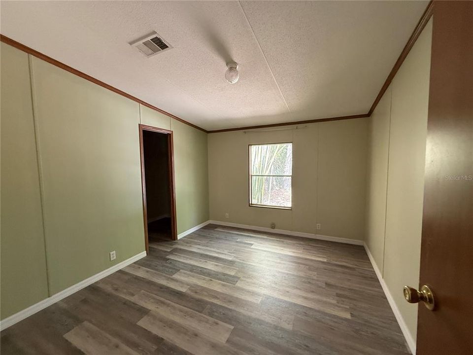 En Venta: $165,000 (3 camas, 2 baños, 2034 Pies cuadrados)