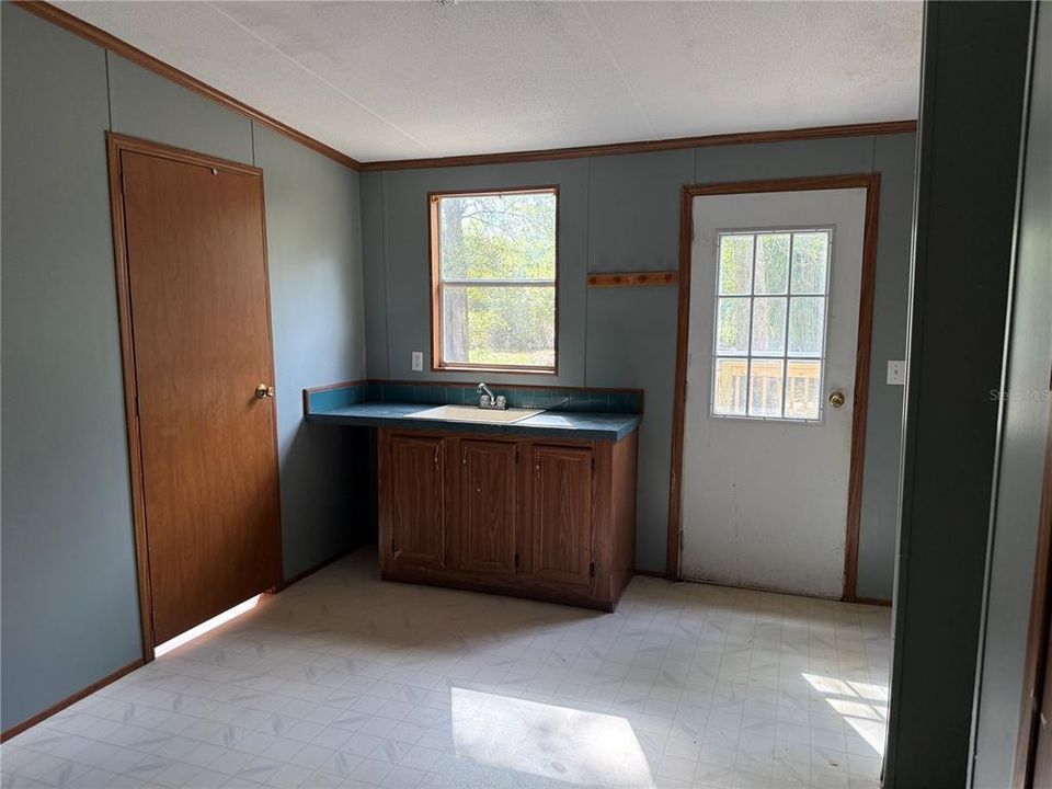 En Venta: $165,000 (3 camas, 2 baños, 2034 Pies cuadrados)