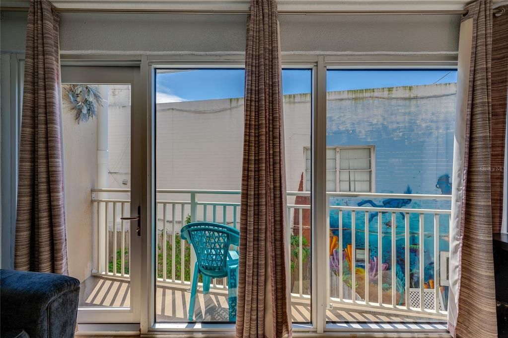 Active With Contract: $110,000 (1 beds, 1 baths, 434 Square Feet)