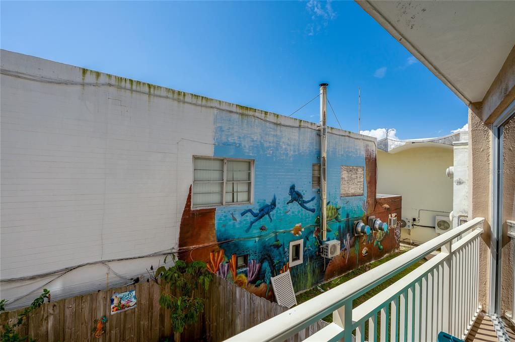Active With Contract: $110,000 (1 beds, 1 baths, 434 Square Feet)