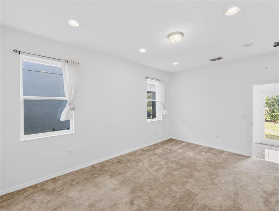 En Venta: $789,000 (5 camas, 5 baños, 3781 Pies cuadrados)