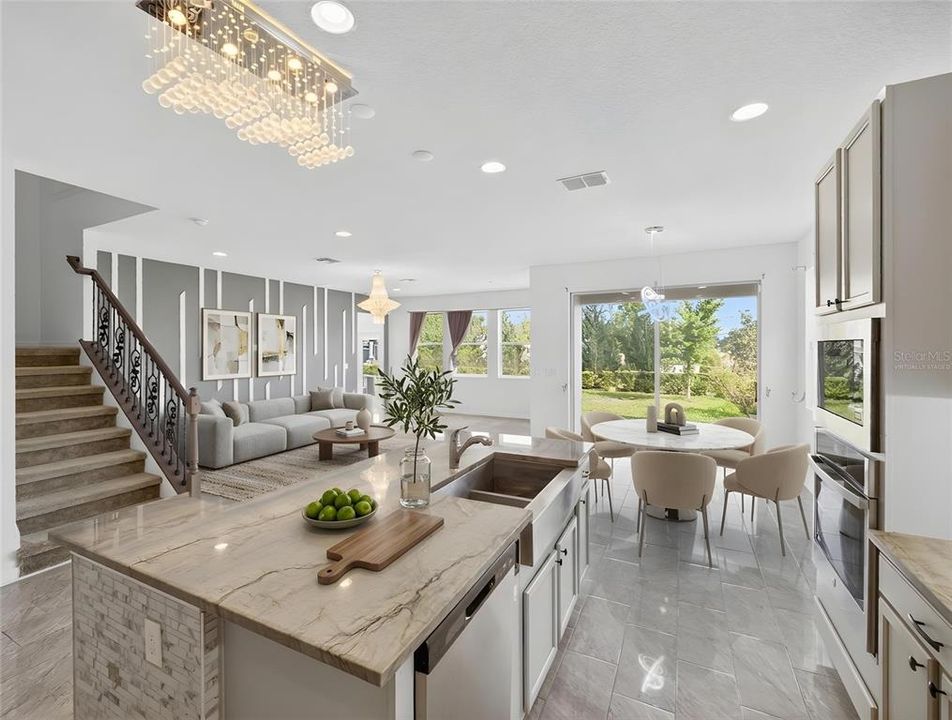 En Venta: $789,000 (5 camas, 5 baños, 3781 Pies cuadrados)