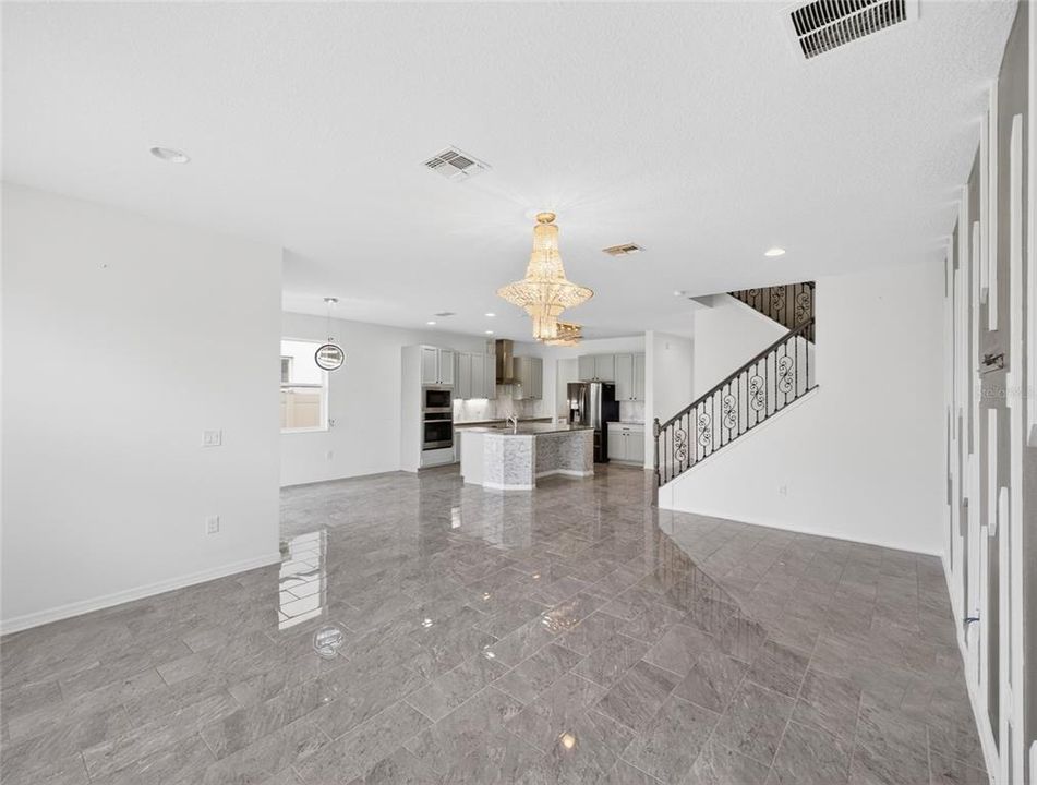 En Venta: $789,000 (5 camas, 5 baños, 3781 Pies cuadrados)