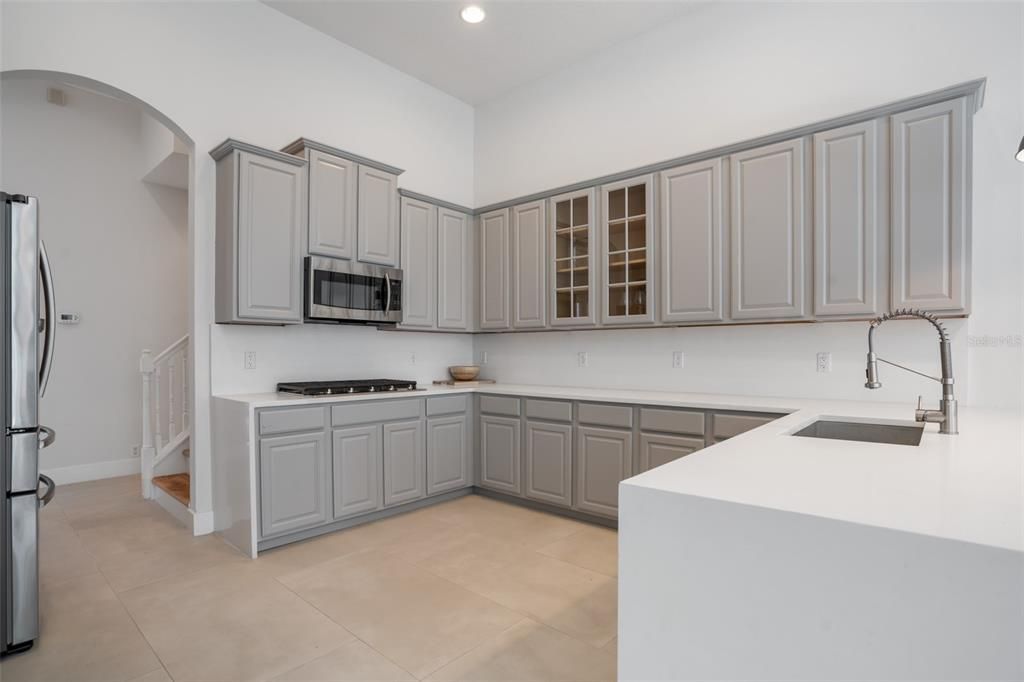 For Sale: $1,400,000 (5 beds, 4 baths, 3164 Square Feet)