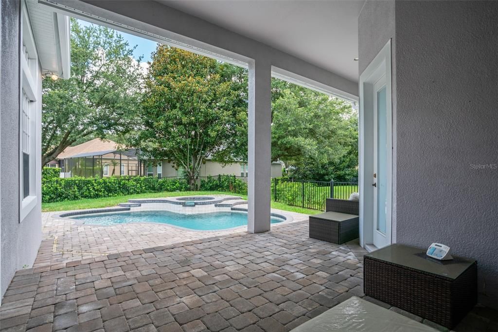 For Sale: $1,400,000 (5 beds, 4 baths, 3164 Square Feet)
