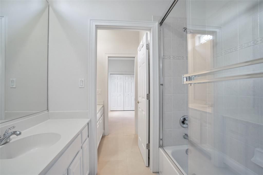 For Sale: $1,400,000 (5 beds, 4 baths, 3164 Square Feet)
