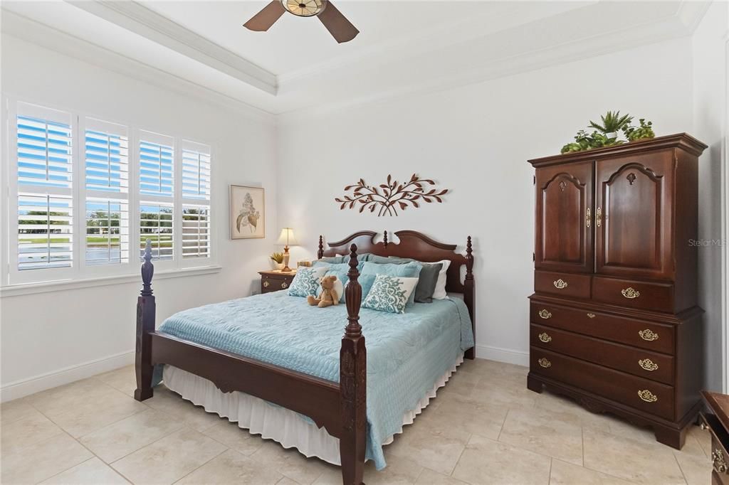 Activo con contrato: $299,900 (2 camas, 2 baños, 1464 Pies cuadrados)