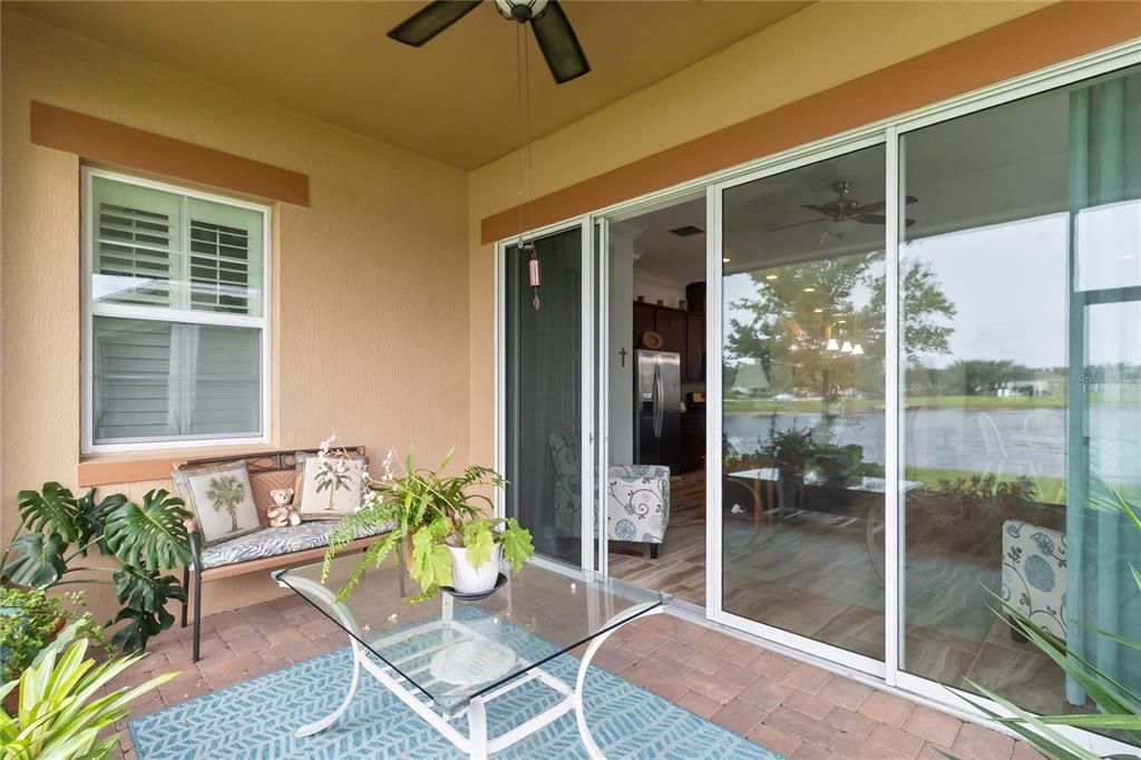 Activo con contrato: $299,900 (2 camas, 2 baños, 1464 Pies cuadrados)
