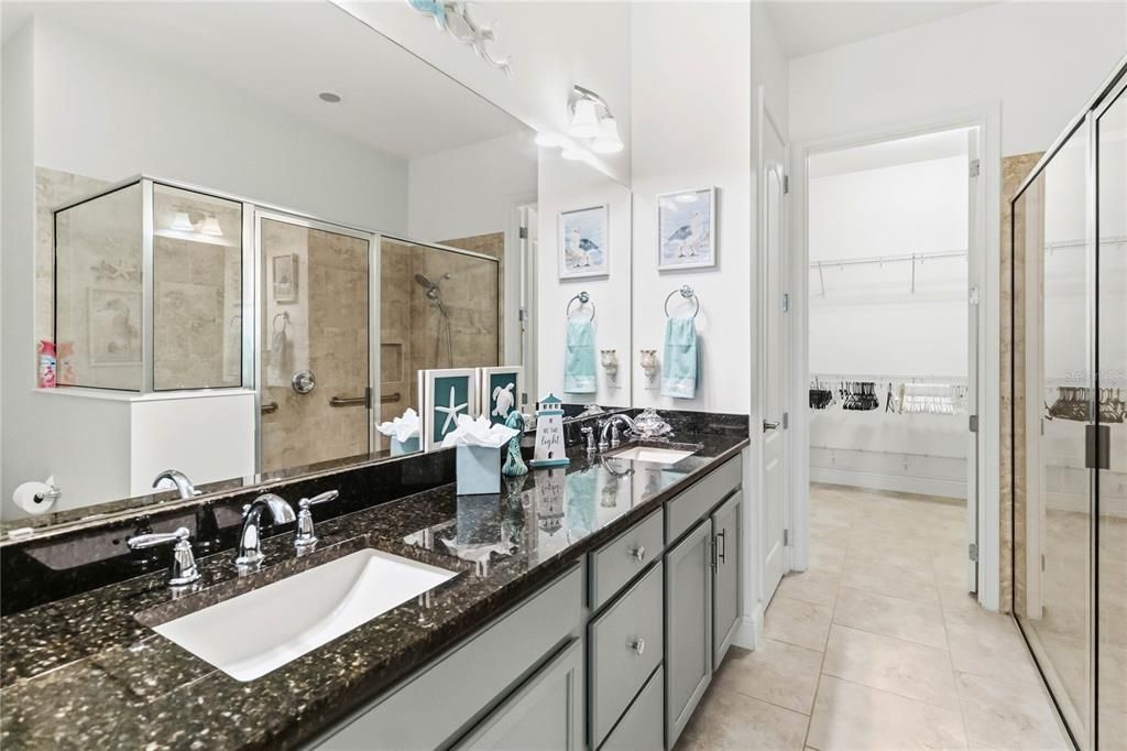 Activo con contrato: $299,900 (2 camas, 2 baños, 1464 Pies cuadrados)