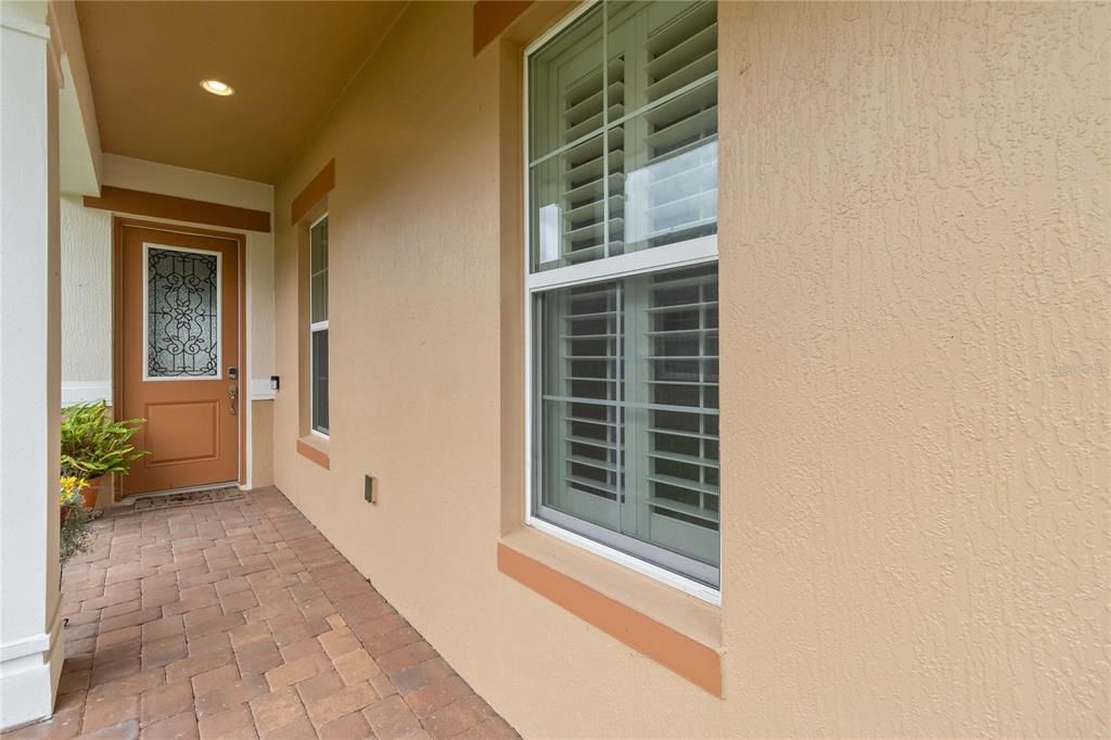 Activo con contrato: $299,900 (2 camas, 2 baños, 1464 Pies cuadrados)
