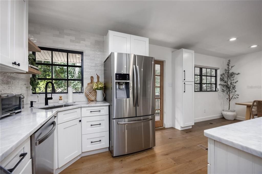 На продажу: $529,000 (4 спален, 3 ванн, 2548 Квадратных фут)