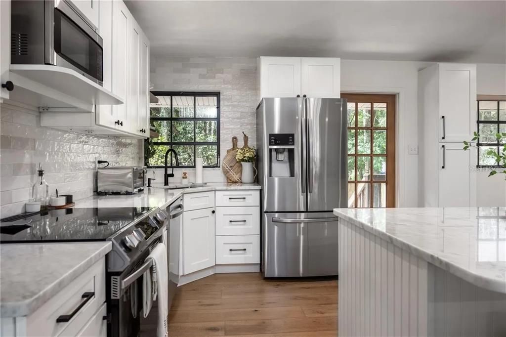 На продажу: $529,000 (4 спален, 3 ванн, 2548 Квадратных фут)