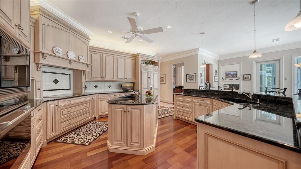 Activo con contrato: $2,650,000 (4 camas, 3 baños, 5287 Pies cuadrados)