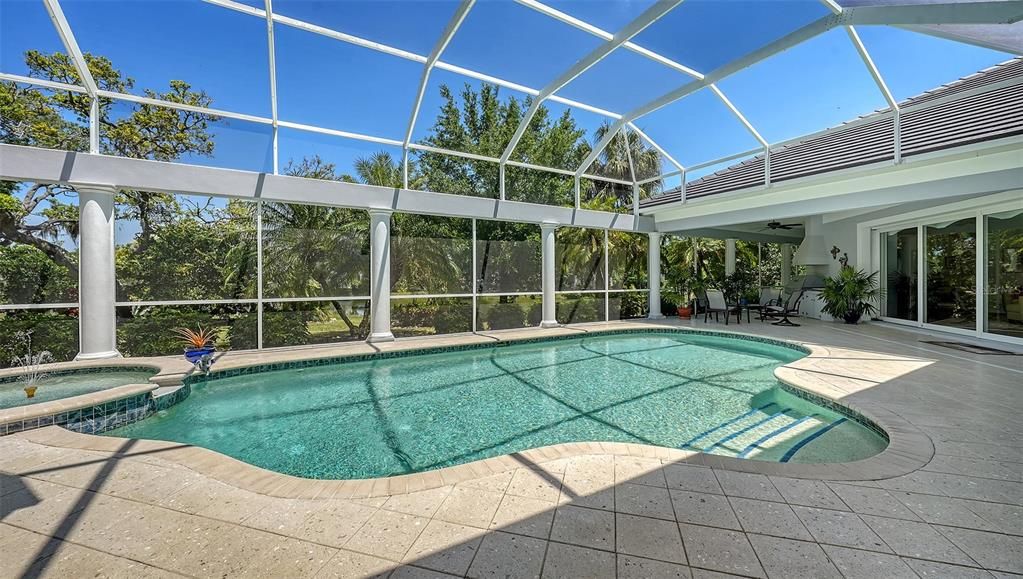 Activo con contrato: $2,650,000 (4 camas, 3 baños, 5287 Pies cuadrados)
