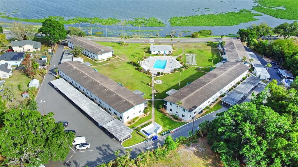 На продажу: $114,900 (2 спален, 1 ванн, 816 Квадратных фут)