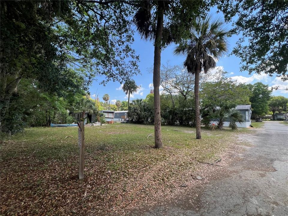 For Sale: $1,800,000 (33 beds, 17 baths, 13600 Square Feet)