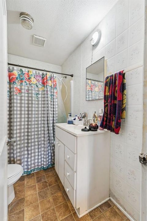 En Venta: $250,000 (2 camas, 1 baños, 810 Pies cuadrados)